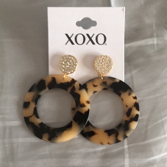 XOXO Jewelry - New XOXO Tortoise & Pave Crystal Disk Earrings